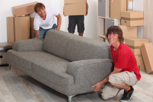 Local Croydon removal team providing personalized packing solutions